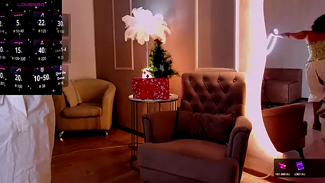 Snapshot of Aisha_Goldstein chatting on December 15, 6:17 am Aisha Goldstein online show from December 15, 6:17 am