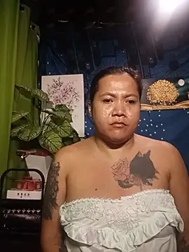 trishacummerts online show from July 30, 9:47 pm