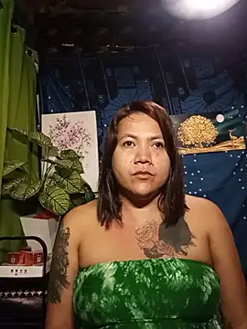trishacummerts online show from July 31, 5:56 pm