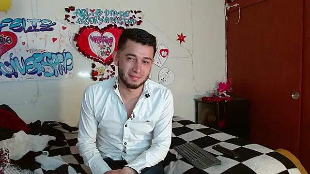 picante70  online show from December 20, 11:17 am