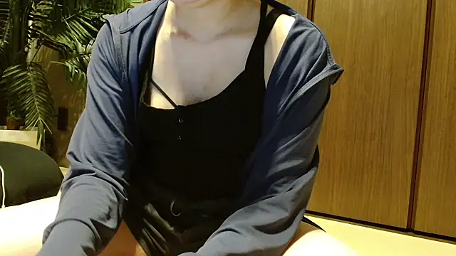 Snapshot of _Ema_ch chatting on April 26, 6:38 pm Ema ch online show from April 26, 6:38 pm