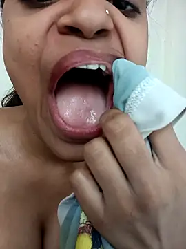 Zoya-Baby1 online show from November 9, 6:33 am