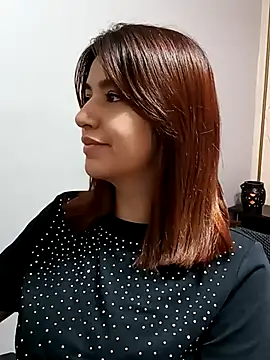 1evelinewood online show from February 17, 1:18 pm