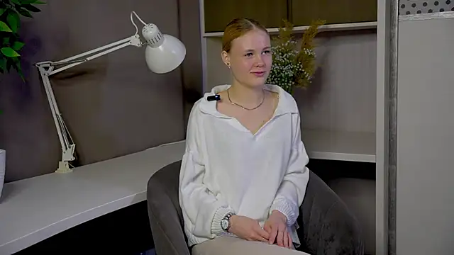 AletaKettler online show from October 13, 10:59 am