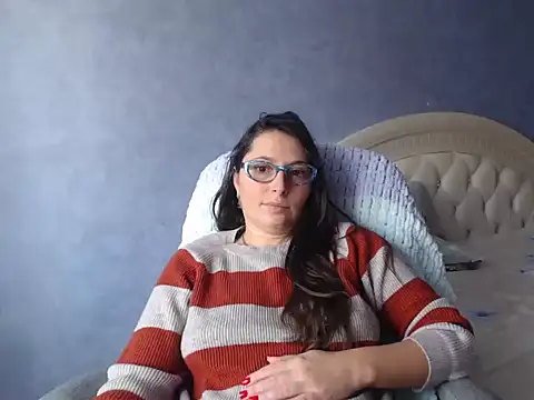 LuckyLisa23 online show from October 28, 10:30 am