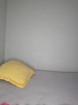 Snapshot of certifiedhottie2025 chatting on March 25, 6:08 am certifiedhottie2025 online show from March 25, 6:08 am