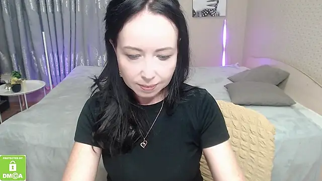 Snapshot of beautiful_moon3 chatting on October 30, 12:50 pm beautiful moon3 online show from October 30, 12:50 pm