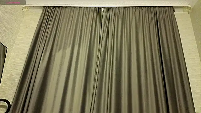 MissPompadure online show from March 18, 10:24 pm