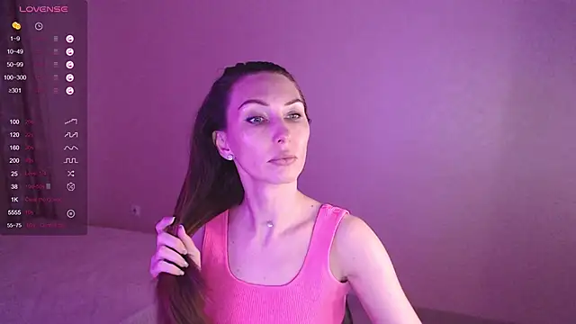 Snapshot of Lilith_Sora chatting on December 3, 6:21 am Lilith Sora online show from December 3, 6:21 am