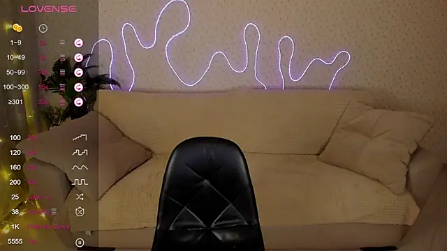 Lilith Sora online show from December 18, 11:44 pm