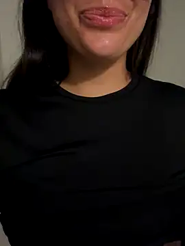 Snapshot of mamimamacitaaa chatting on October 14, 6:09 pm mamimamacitaaa online show from October 14, 6:09 pm