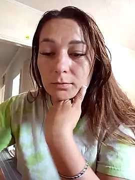 HollyDollsi online show from October 22, 12:05 pm