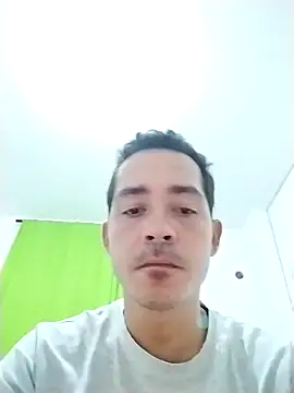 Snapshot of David_man33 chatting on October 13, 6:41 pm David man33 online show from October 13, 6:41 pm