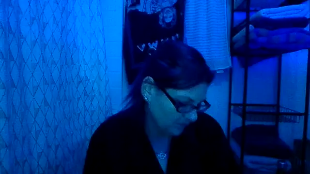 Snapshot of CloudyCockTeaser chatting on November 30, 11:31 pm CloudyCockTeaser online show from November 30, 11:31 pm