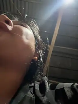 Linh-xxx online show from February 23, 12:46 pm