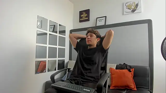 Sky Wild online show from October 23, 8:07 pm