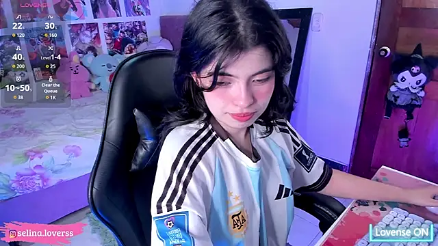 selina lovers  online show from May 16, 2:19 am
