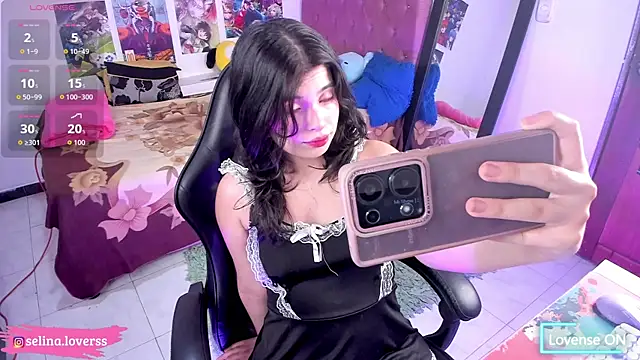 selina lovers  online show from May 29, 3:48 am