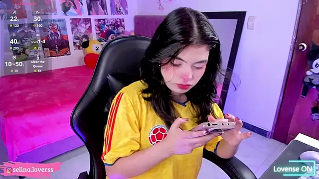 selina lovers  online show from August 2, 4:33 am