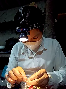 nat-tri online show from November 10, 12:15 pm