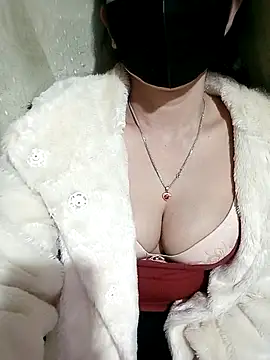 LalayCii online show from November 3, 11:37 pm