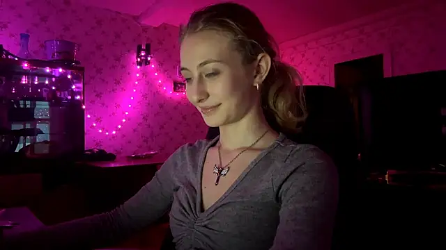 AmeliLia online show from March 11, 3:29 pm