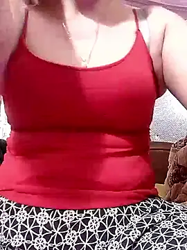 YiyinLy online show from January 19, 12:31 pm