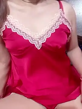 YiyinLy online show from June 17, 1:52 am