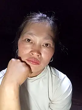 Snapshot of siusiu-00 chatting on October 20, 10:32 pm siusiu-00 online show from October 20, 10:32 pm