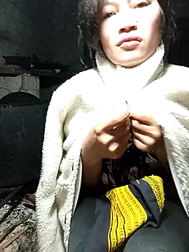 Snapshot of siusiu-00 chatting on October 26, 4:46 pm siusiu-00 online show from October 26, 4:46 pm