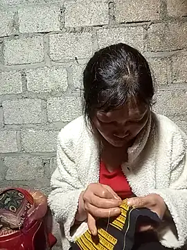 Snapshot of siusiu-00 chatting on November 1, 1:57 pm siusiu-00 online show from November 1, 1:57 pm