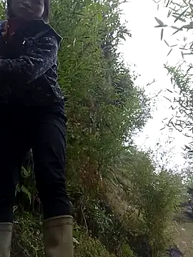 Snapshot of siusiu-00 chatting on November 3, 2:13 am siusiu-00 online show from November 3, 2:13 am