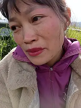 Snapshot of siusiu-00 chatting on November 15, 2:31 am siusiu-00 online show from November 15, 2:31 am