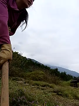 Snapshot of siusiu-00 chatting on November 16, 7:47 am siusiu-00 online show from November 16, 7:47 am