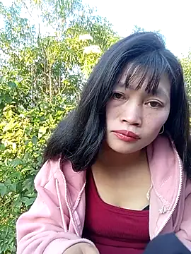 Snapshot of siusiu-00 chatting on December 1, 8:52 am siusiu-00 online show from December 1, 8:52 am