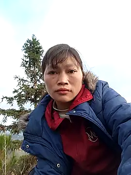 Snapshot of siusiu-00 chatting on December 15, 12:26 am siusiu-00 online show from December 15, 12:26 am