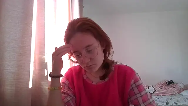 LuckySLove online show from April 8, 3:12 pm