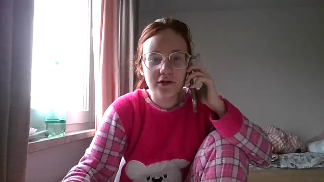 LuckySLove online show from April 12, 3:50 pm