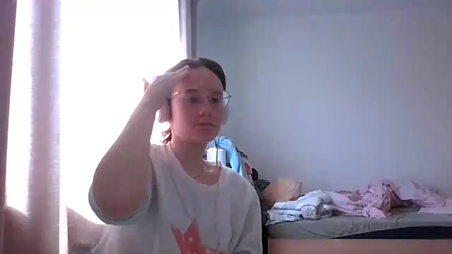 LuckySLove online show from June 6, 2:22 pm