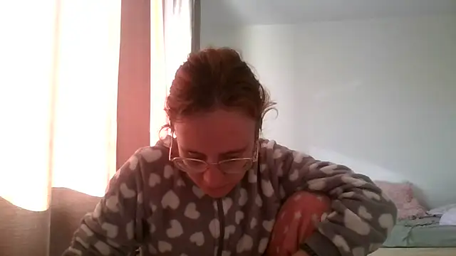 LuckySLove online show from June 18, 4:33 pm