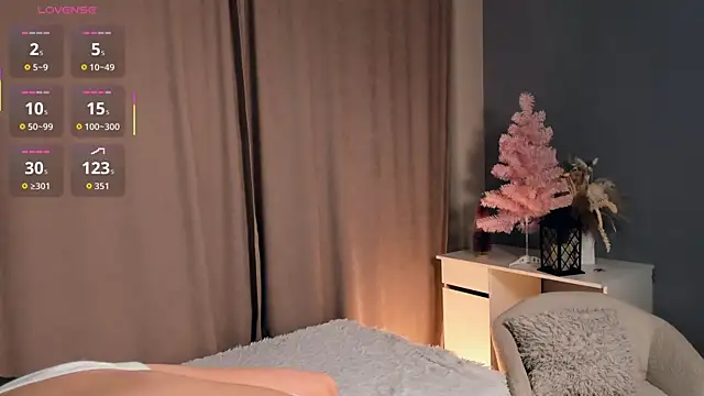 KrisWaller online show from December 16, 3:17 pm