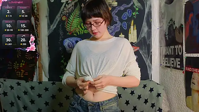 ReincarnatedAngel online show from November 14, 7:56 pm