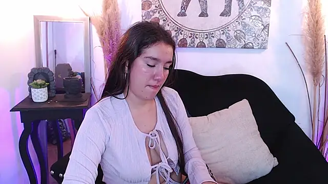 Snapshot of ZharaGag_on_u chatting on November 28, 2:42 pm ZharaGag on u online show from November 28, 2:42 pm