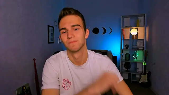 astren villo online show from November 9, 1:31 pm