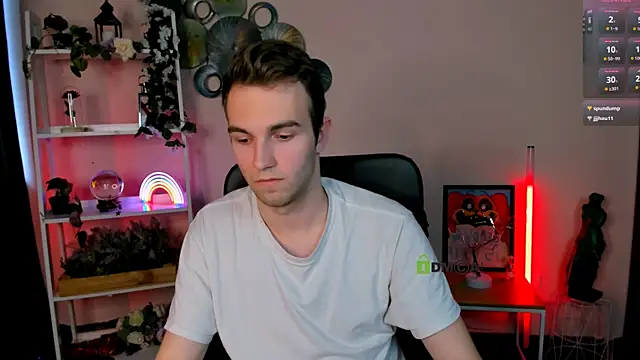 astren villo online show from April 5, 12:02 pm