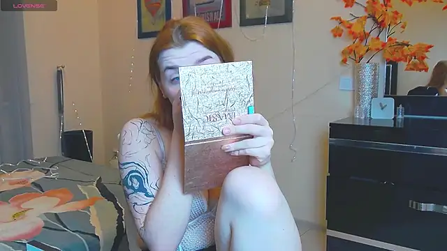 MeganNewCat online show from December 18, 8:26 pm