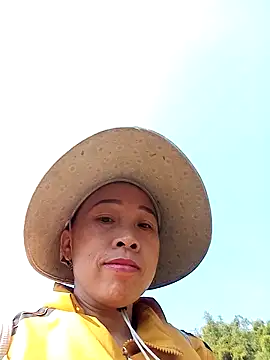 Manni john online show from December 1, 3:11 am