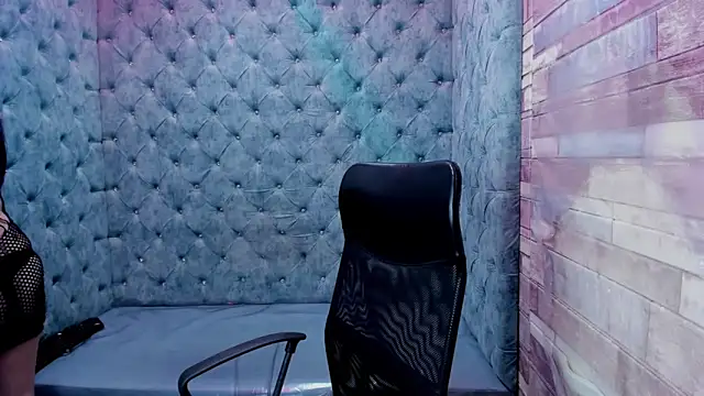 Snapshot of Agatha_Leon_ chatting on February 27, 7:25 pm Agatha Leon online show from February 27, 7:25 pm