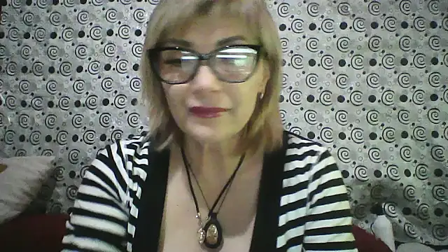 Lia Ray online show from November 4, 7:13 pm