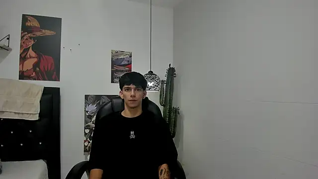 AmethystShadow17 online show from June 5, 4:19 am